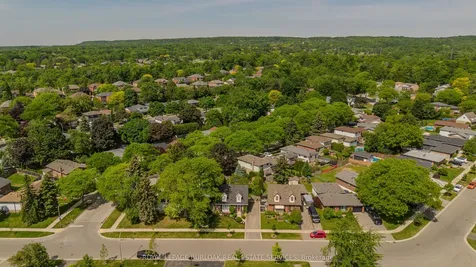 1319 Janina Boulevard Burlington ON L7P 1K5