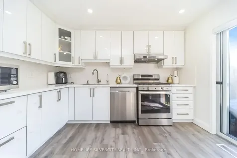 66 Brisbane Court Brampton ON L6R 1V4