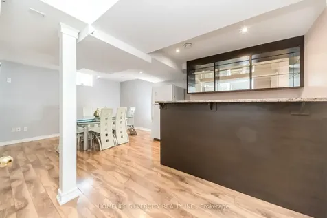 66 Brisbane Court Brampton ON L6R 1V4