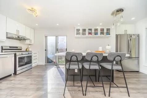 66 Brisbane Court Brampton ON L6R 1V4