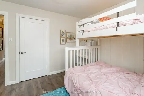 23 Dunster Crescent Brampton ON L6T 3J8