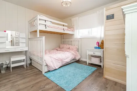 23 Dunster Crescent Brampton ON L6T 3J8