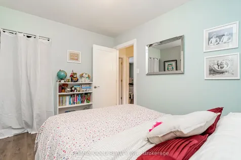 23 Dunster Crescent Brampton ON L6T 3J8