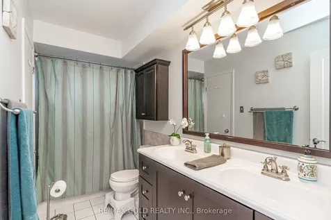 23 Dunster Crescent Brampton ON L6T 3J8