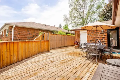 23 Dunster Crescent Brampton ON L6T 3J8