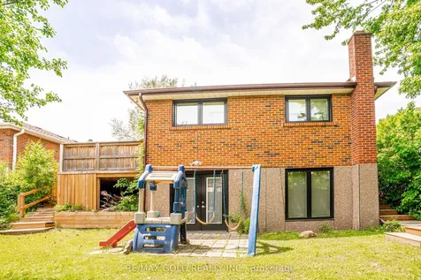 23 Dunster Crescent Brampton ON L6T 3J8