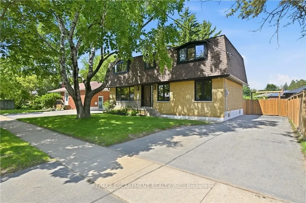 521 Dynes Road Burlington ON L7N 2V1