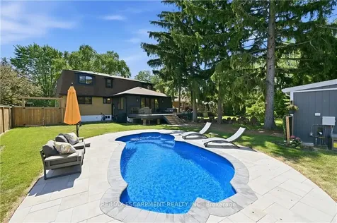 521 Dynes Road Burlington ON L7N 2V1