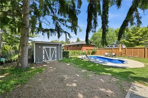 521 Dynes Road Burlington ON L7N 2V1