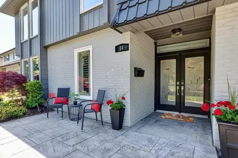 34 Kenninghall Boulevard Mississauga ON L5N 1J4
