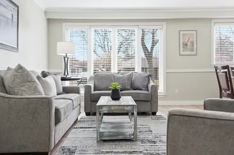 345 Erindale Drive Burlington ON L7L 4T3