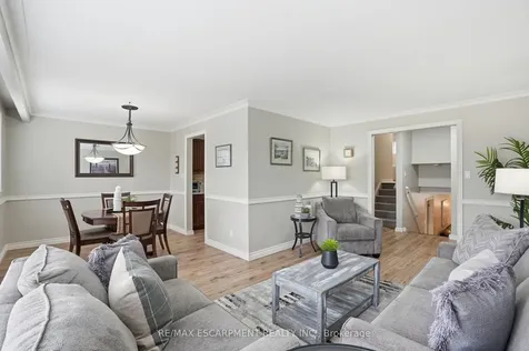 345 Erindale Drive Burlington ON L7L 4T3