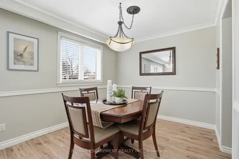 345 Erindale Drive Burlington ON L7L 4T3