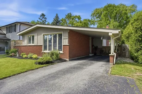 345 Erindale Drive Burlington ON L7L 4T3