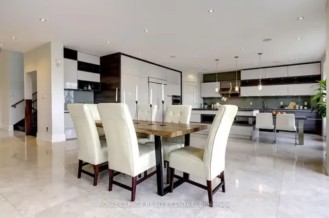 31 Plainsman Road Mississauga ON L5N 1C4