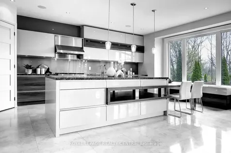 31 Plainsman Road Mississauga ON L5N 1C4