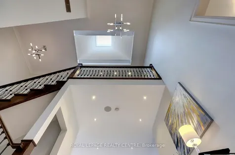 31 Plainsman Road Mississauga ON L5N 1C4