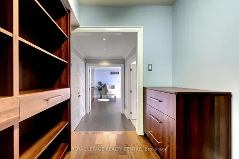 31 Plainsman Road Mississauga ON L5N 1C4