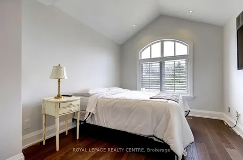 31 Plainsman Road Mississauga ON L5N 1C4