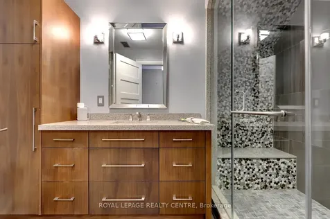 31 Plainsman Road Mississauga ON L5N 1C4