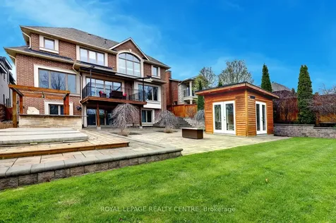 31 Plainsman Road Mississauga ON L5N 1C4