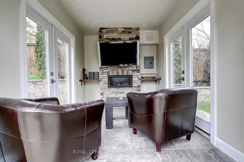 31 Plainsman Road Mississauga ON L5N 1C4