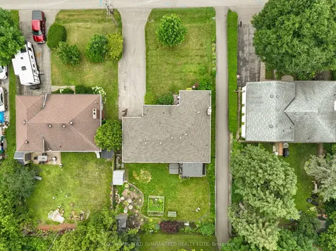 1063 Maplehurst Avenue Burlington ON L7T 3G3
