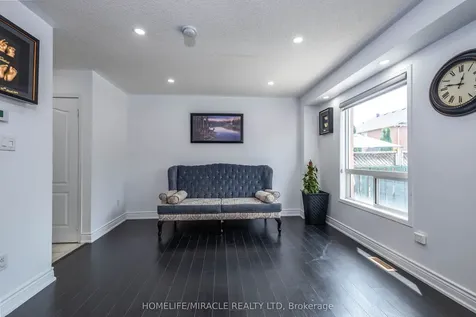 17 Baha Crescent Brampton ON L7A 2J2