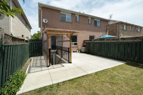 17 Baha Crescent Brampton ON L7A 2J2