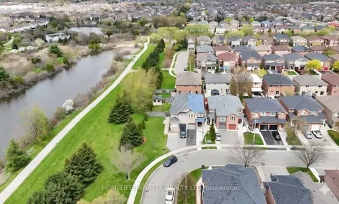 17 Baha Crescent Brampton ON L7A 2J2