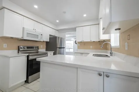 17 Baha Crescent Brampton ON L7A 2J2