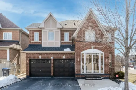 4 Beresford Crescent Brampton ON L6P 2M3