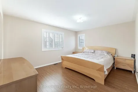 4 Beresford Crescent Brampton ON L6P 2M3