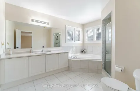 4 Beresford Crescent Brampton ON L6P 2M3