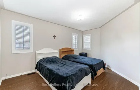 4 Beresford Crescent Brampton ON L6P 2M3
