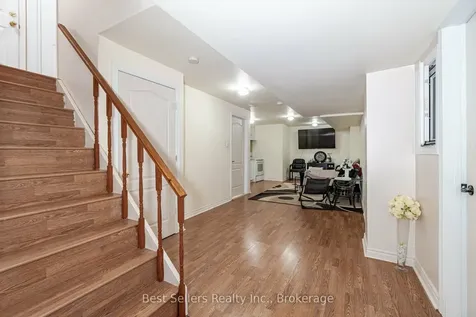 4 Beresford Crescent Brampton ON L6P 2M3