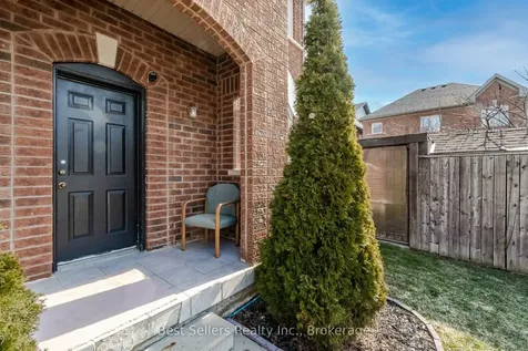 4 Beresford Crescent Brampton ON L6P 2M3