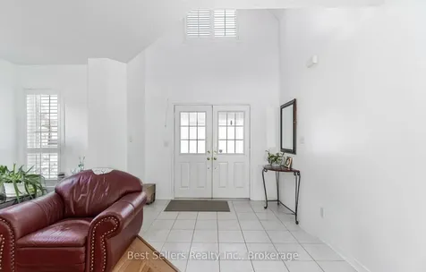 4 Beresford Crescent Brampton ON L6P 2M3