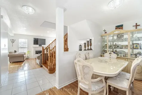 4 Beresford Crescent Brampton ON L6P 2M3