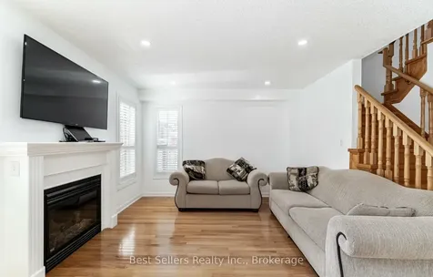 4 Beresford Crescent Brampton ON L6P 2M3