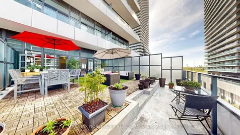 20 Shore Breeze Drive Toronto ON M8V 0C7