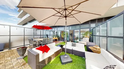 20 Shore Breeze Drive Toronto ON M8V 0C7