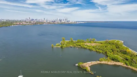 20 Shore Breeze Drive Toronto ON M8V 0C7