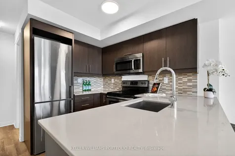 171 William Duncan Road Toronto ON M3K 0B7