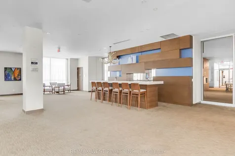 2240 Lake Shore Boulevard W Toronto ON M8V 0B1