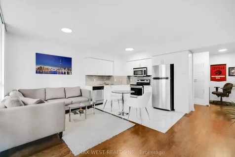 2240 Lake Shore Boulevard W Toronto ON M8V 0B1