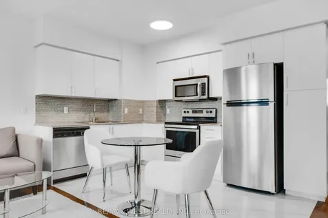 2240 Lake Shore Boulevard W Toronto ON M8V 0B1