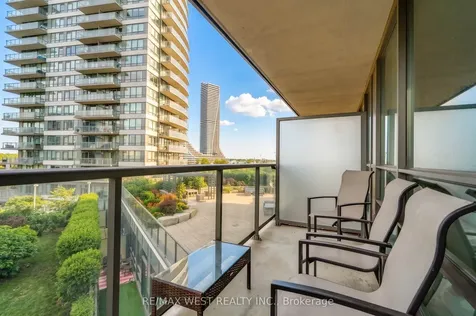2240 Lake Shore Boulevard W Toronto ON M8V 0B1