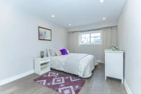 2554 Palisander Avenue Mississauga ON L5B 2L2