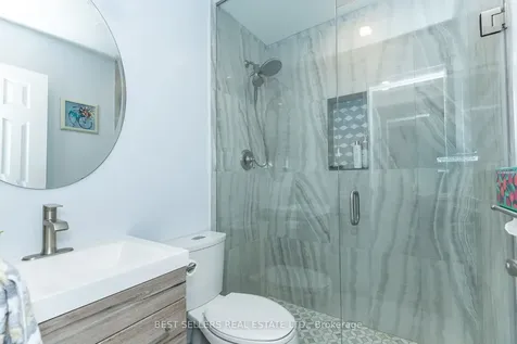 2554 Palisander Avenue Mississauga ON L5B 2L2